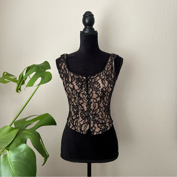 Vintage Tops - Vintage 90s Y2K Lace Boned Corset Top